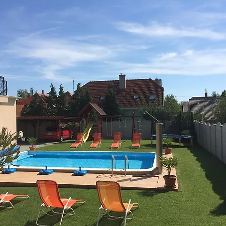 Sungarden Panzio *