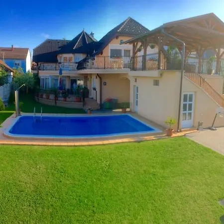 Affittacamere Sungarden Panzio