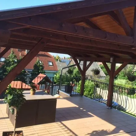 Sungarden Panzio